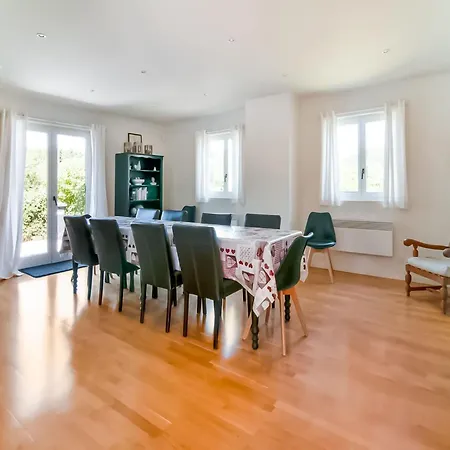 In For 9 Person, Cleaning Included *