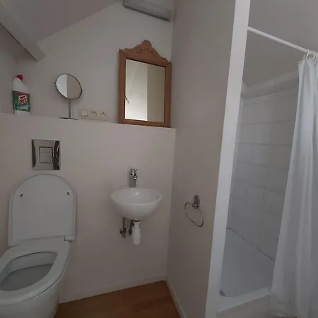 In For 9 Person, Cleaning Included Dom wakacyjny Treignes