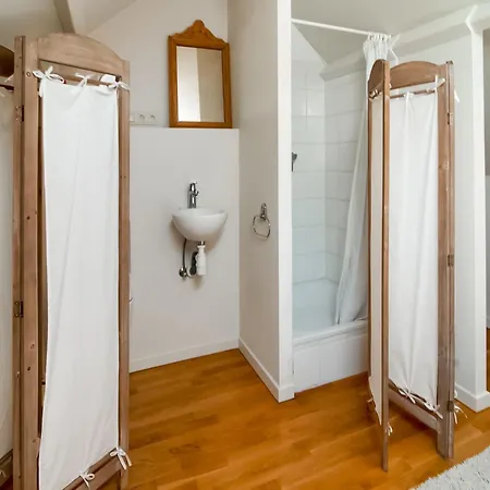 In For 9 Person, Cleaning Included Treignes